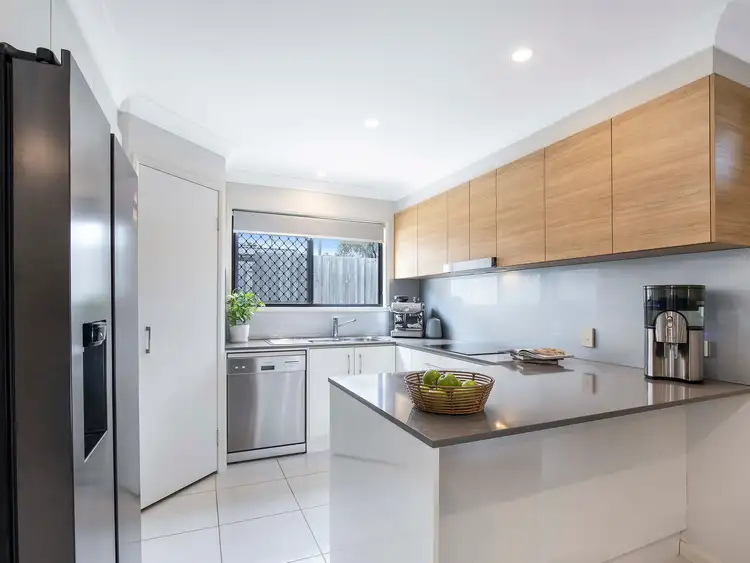 Sixth view of Homely townhouse listing, 1/8 Clausen Street, Mount Gravatt East QLD 4122