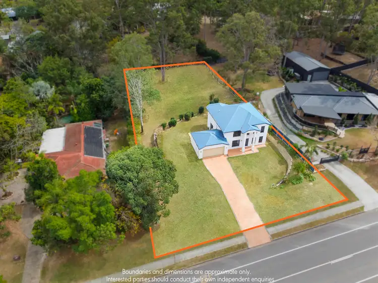 80 College Road, Karana Downs QLD 4306