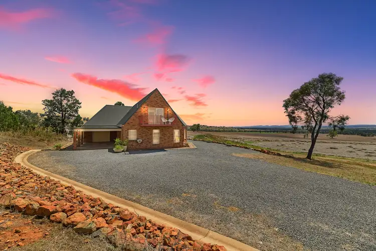 37 Cherry Gardens Lane, Parkes NSW 2870