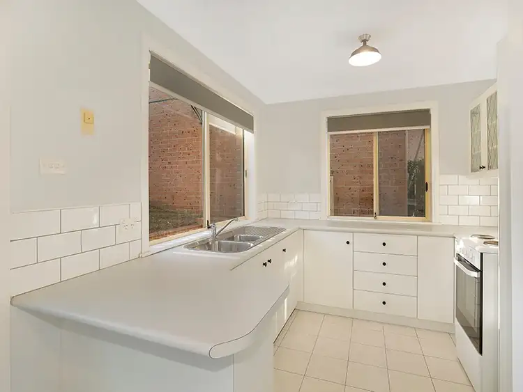 Fourth view of Homely townhouse listing, 2/10 William Street, Figtree NSW 2525