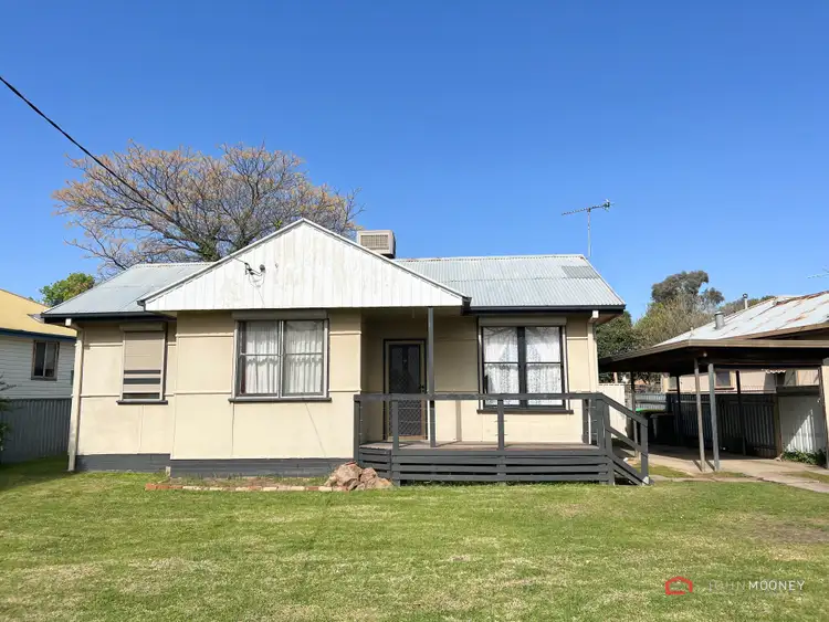 15 Spooner Avenue, Mount Austin NSW 2650