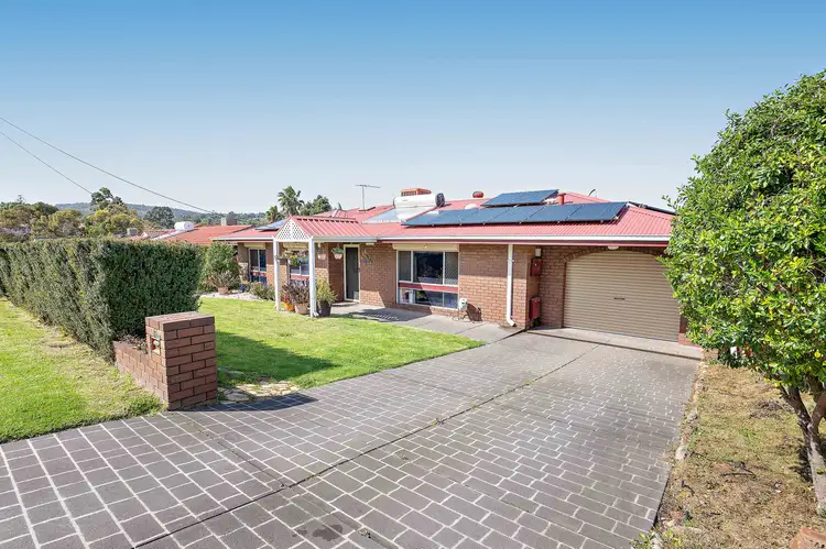 88 Blanchard Road, Swan View WA 6056