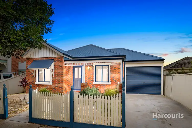 21 Moreton Close, Caroline Springs VIC 3023