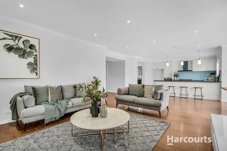 Fifth view of Homely house listing, 2 Mallebush Avenue, Cairnlea VIC 3023