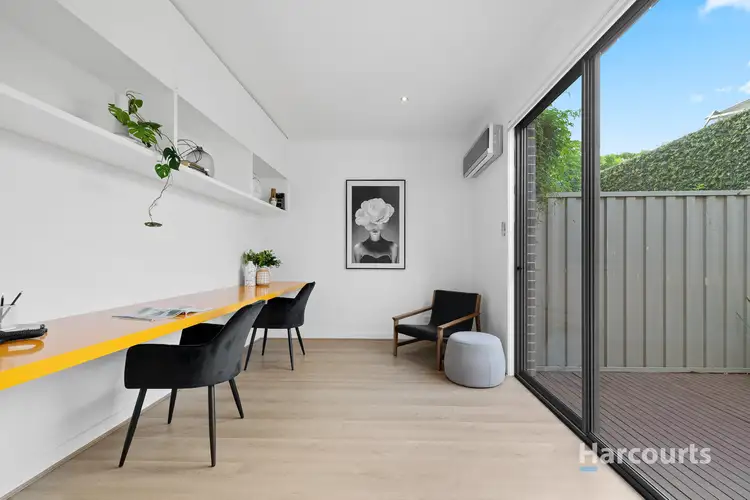 Fifth view of Homely house listing, 2/17 Viewbank Walk, Caroline Springs VIC 3023