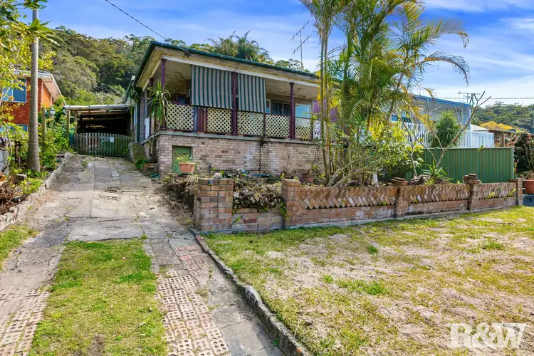 Main view of Homely house listing, 31 Nioka Avenue, Point Clare NSW 2250