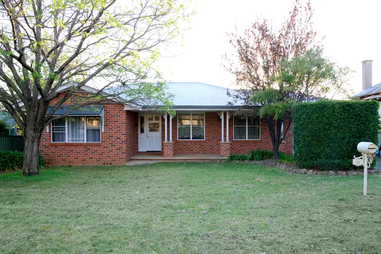 38 Albert Street, Parkes NSW 2870