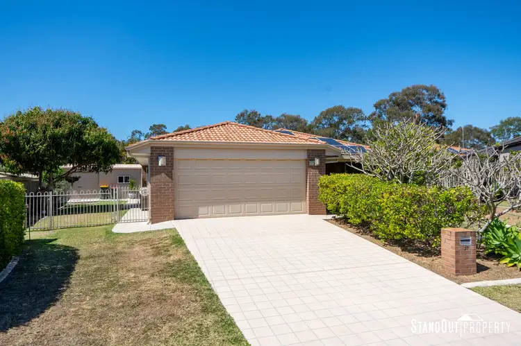 17 Myora Place, Sandstone Point QLD 4511