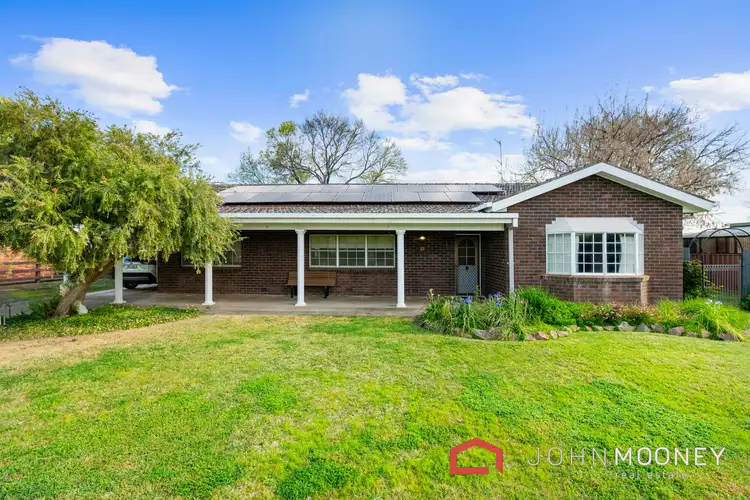 13 Davidson Street, The Rock NSW 2655