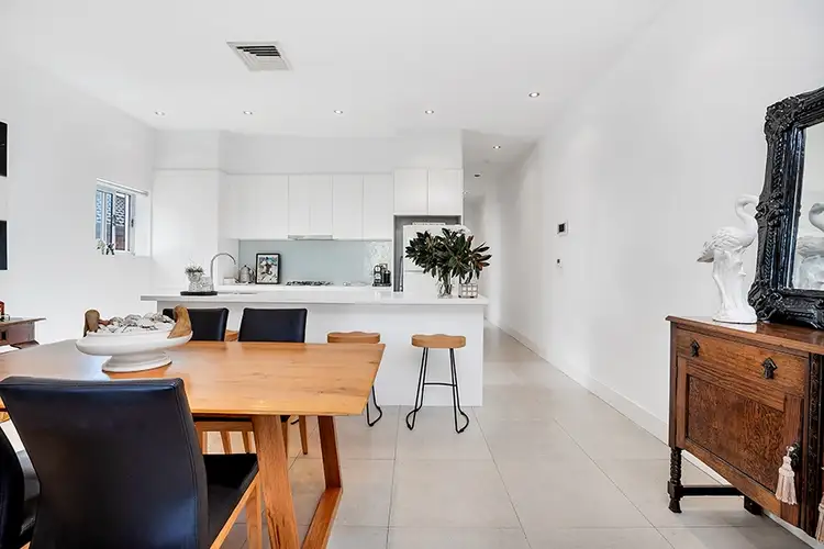 Main view of Homely unit listing, 2/28 Folkestone Parade, Botany NSW 2019