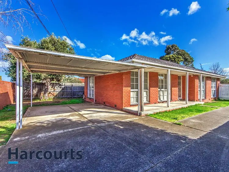 7 Lloyd Street, Deer Park VIC 3023