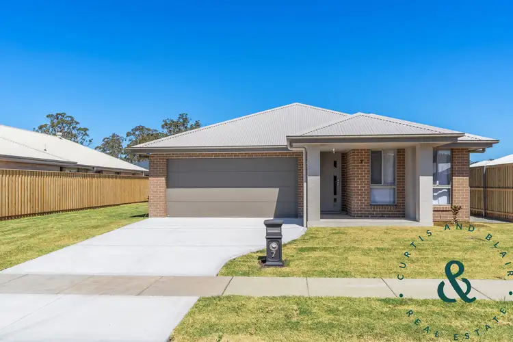 Second view of Homely house listing, 7 Cobalt Way, Medowie NSW 2318