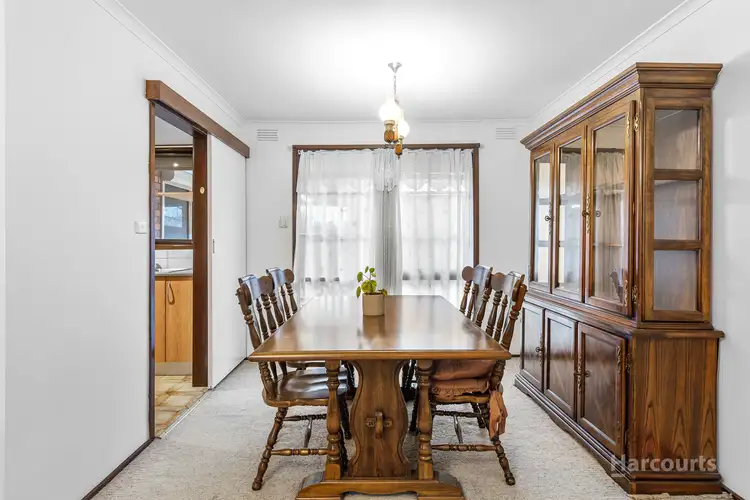 Fifth view of Homely house listing, 2 Clarice Close, St Albans VIC 3021