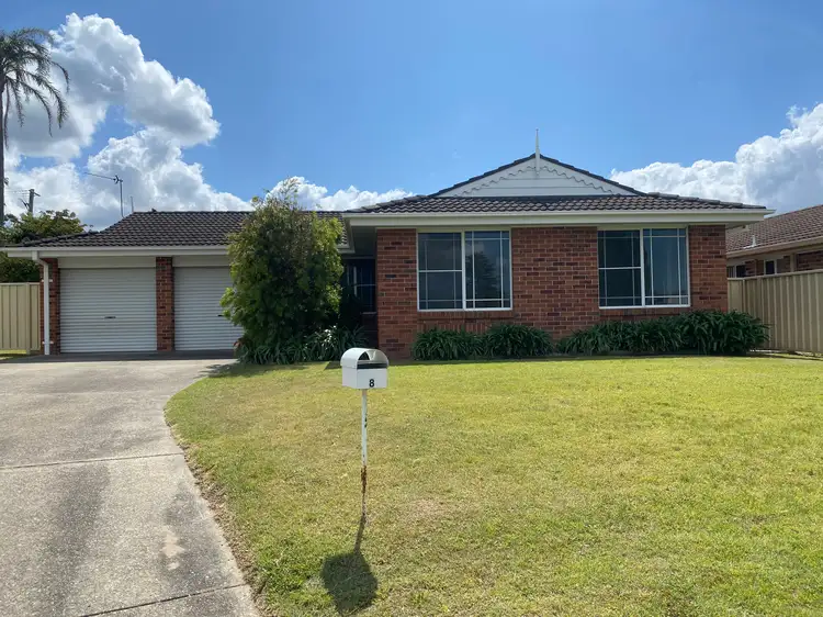 8 Falcon Place, Raymond Terrace NSW 2324