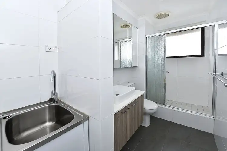 Third view of Homely unit listing, 3/9 St James Street, Moonee Ponds VIC 3039