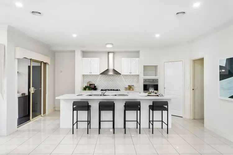 Fifth view of Homely house listing, 3 Willowbank Way, Attwood VIC 3049