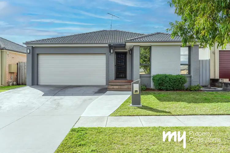 7 Hinton Street, Spring Farm NSW 2570