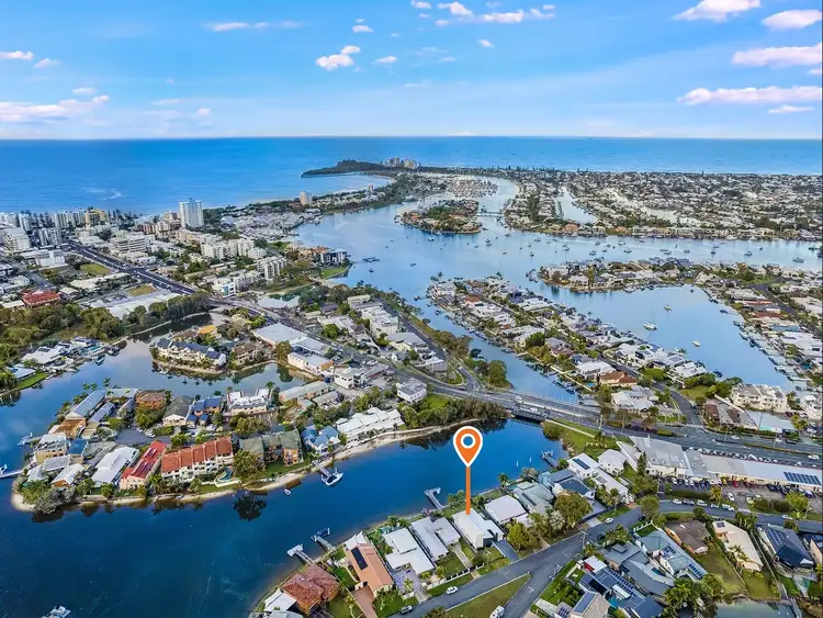 24 Coorumbong Close, Mooloolaba QLD 4557
