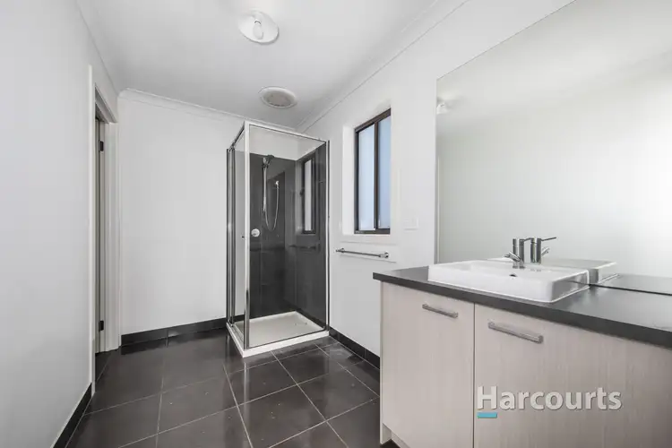 Fifth view of Homely house listing, 2 Jade Crescent, Cobblebank VIC 3338