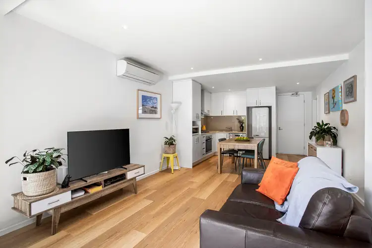 Fifth view of Homely apartment listing, 6/13 Winifred Street, Essendon VIC 3040