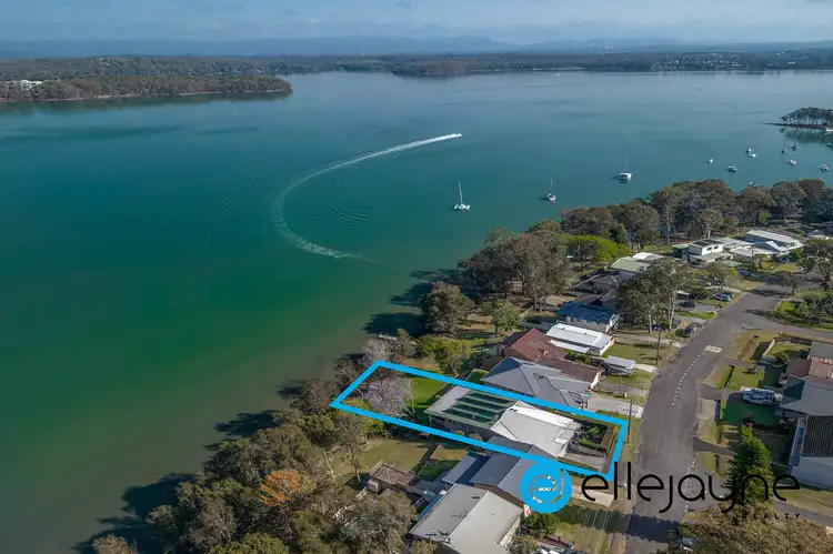 31 Macquarie Road, Mannering Park NSW 2259