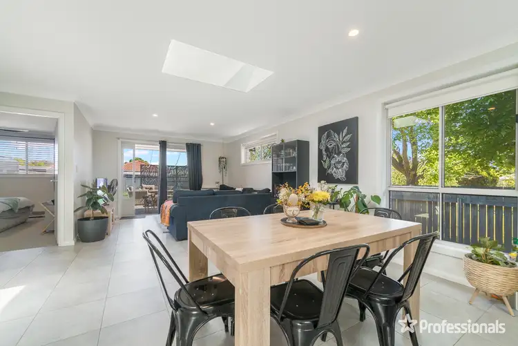 Fifth view of Homely unit listing, 2/8 Enid Street, Armidale NSW 2350