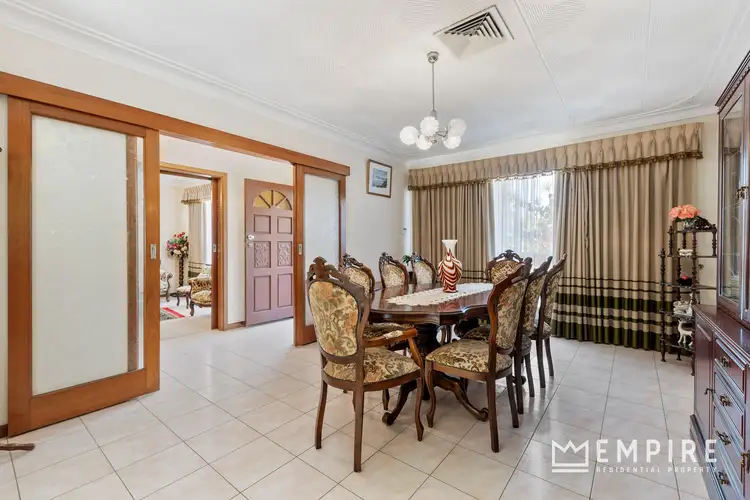 10 Sawle Road, Hamilton Hill WA 6163