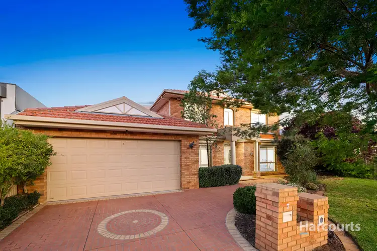 7 Elderwood Court, Taylors Hill VIC 3037