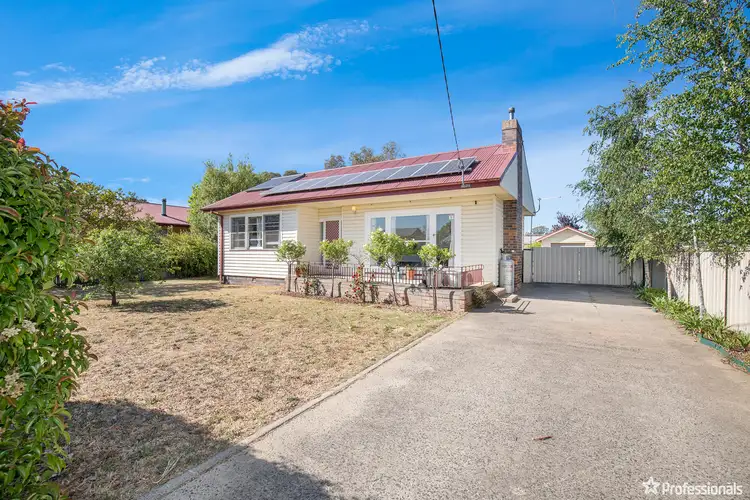 6 Enid Street, Armidale NSW 2350