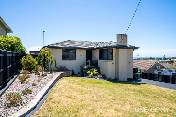 11 Crowe Street, Upper Burnie TAS 7320