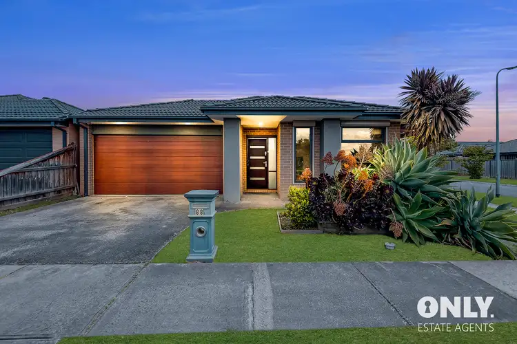 88 Glenelg Street, Clyde North VIC 3978