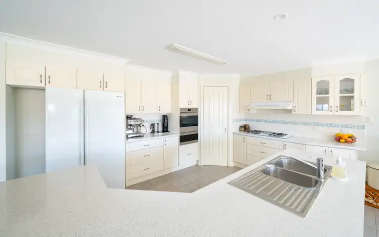 Third view of Homely house listing, 8 Quinn Court, Llanarth NSW 2795