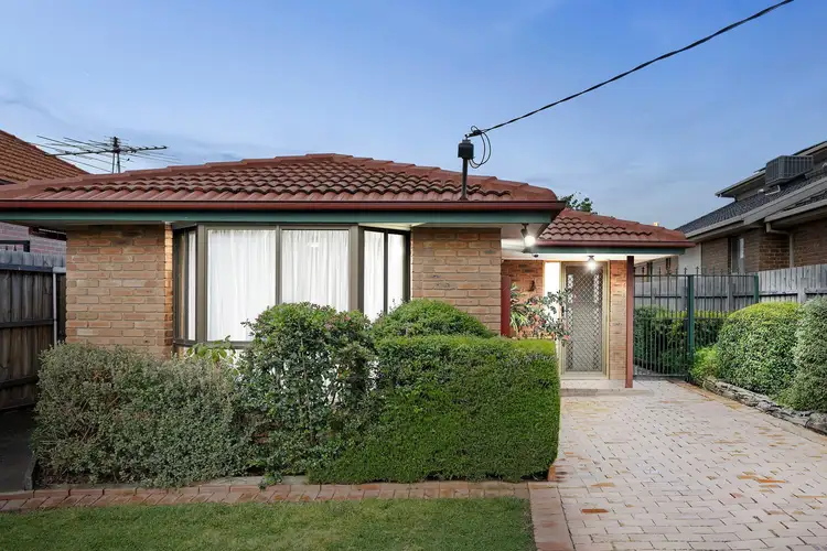 8 Arcade Square, Keilor East VIC 3033