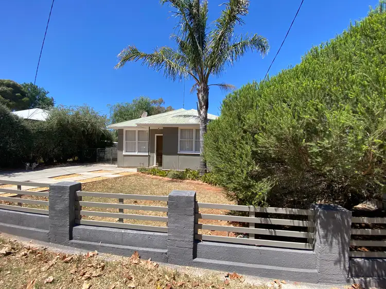 1 Gallop Avenue, Parkes NSW 2870
