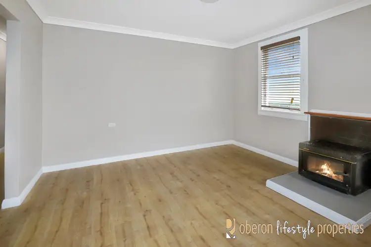 Fifth view of Homely house listing, 1 Kelly Place, Oberon NSW 2787