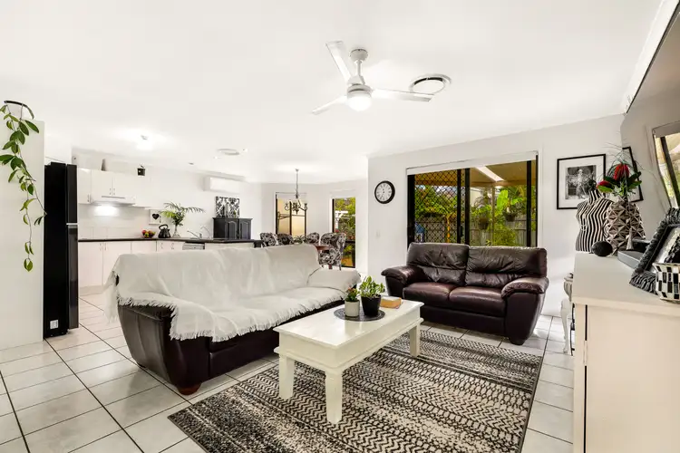 11 Fantail Place, Twin Waters QLD 4564