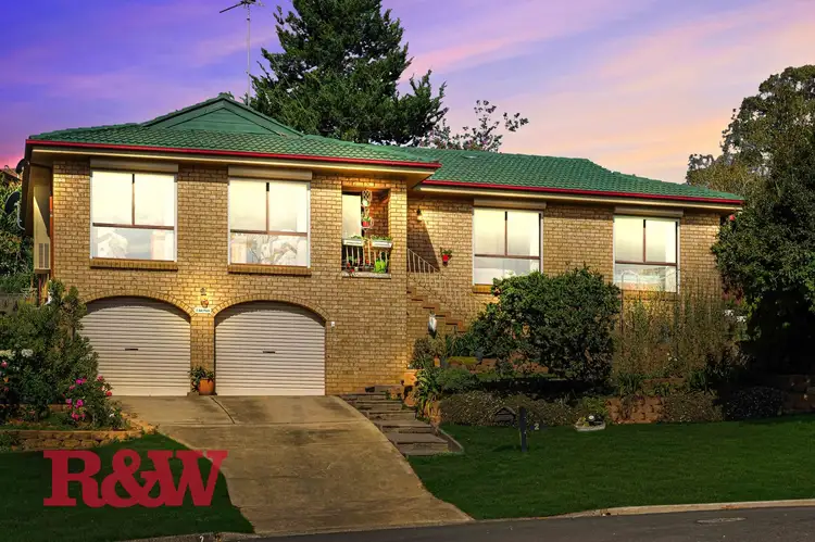 2 Oak Place, Bradbury NSW 2560