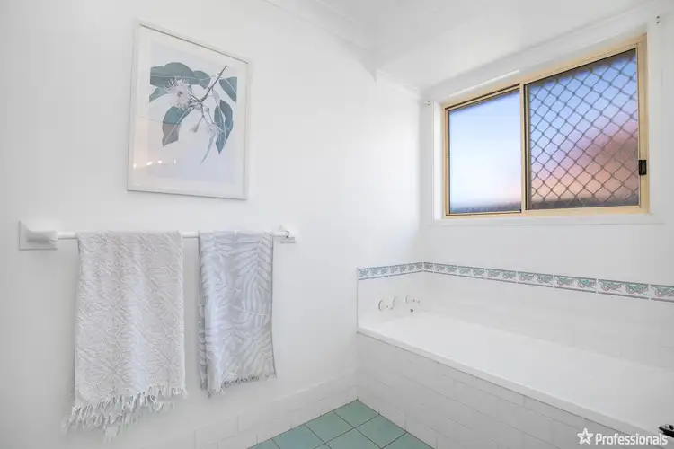 Fifth view of Homely house listing, 32 MacDonald Drive, Armidale NSW 2350