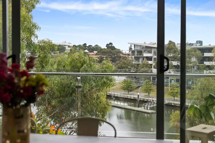 312/20 Pier Lane, Maribyrnong VIC 3032