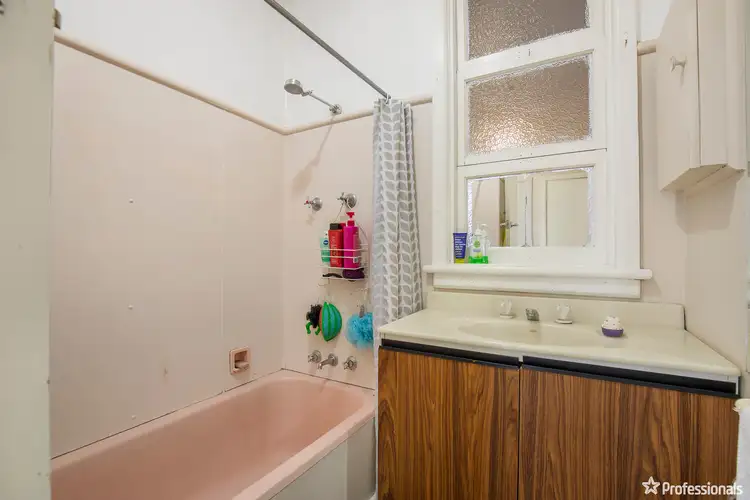 Third view of Homely unit listing, 1&2/168 Mossman Street, Armidale NSW 2350