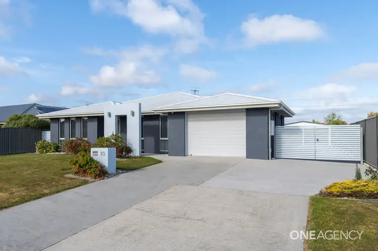 10 Katelyn Drive