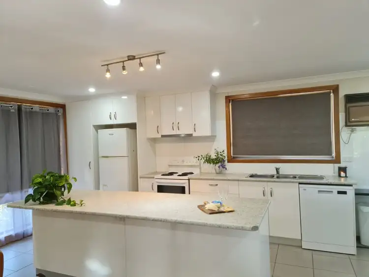 Sixth view of Homely house listing, 5 Hogg Court, Corowa NSW 2646