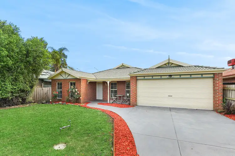 3 Essex Court, Cranbourne East VIC 3977
