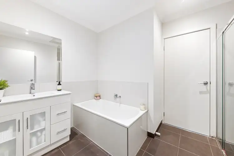 Sixth view of Homely unit listing, 2/27 Moroney Street, Boronia VIC 3155