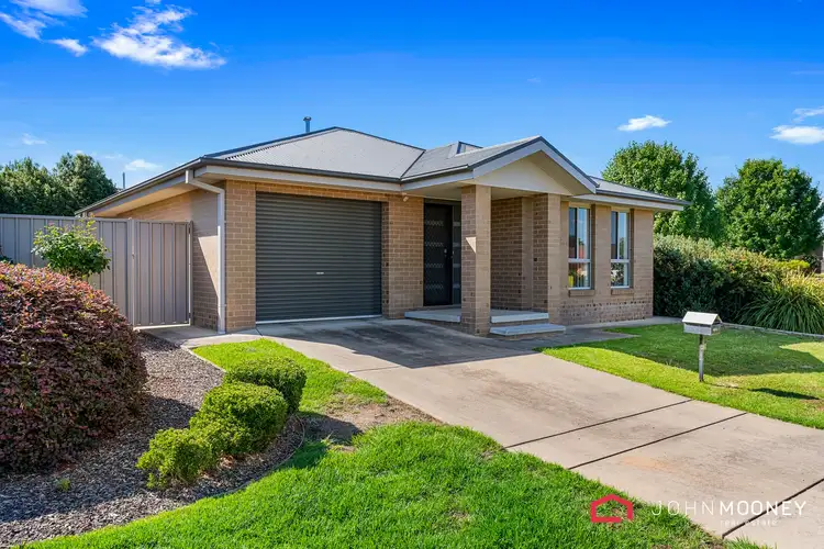 Second view of Homely unit listing, 2/33 Bedervale Street, Bourkelands NSW 2650
