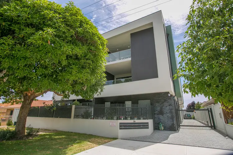 8/26 La Grange Street, Innaloo WA 6018