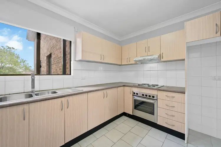 Fourth view of Homely apartment listing, 6/227-231 Targo Road,, Girraween NSW 2145