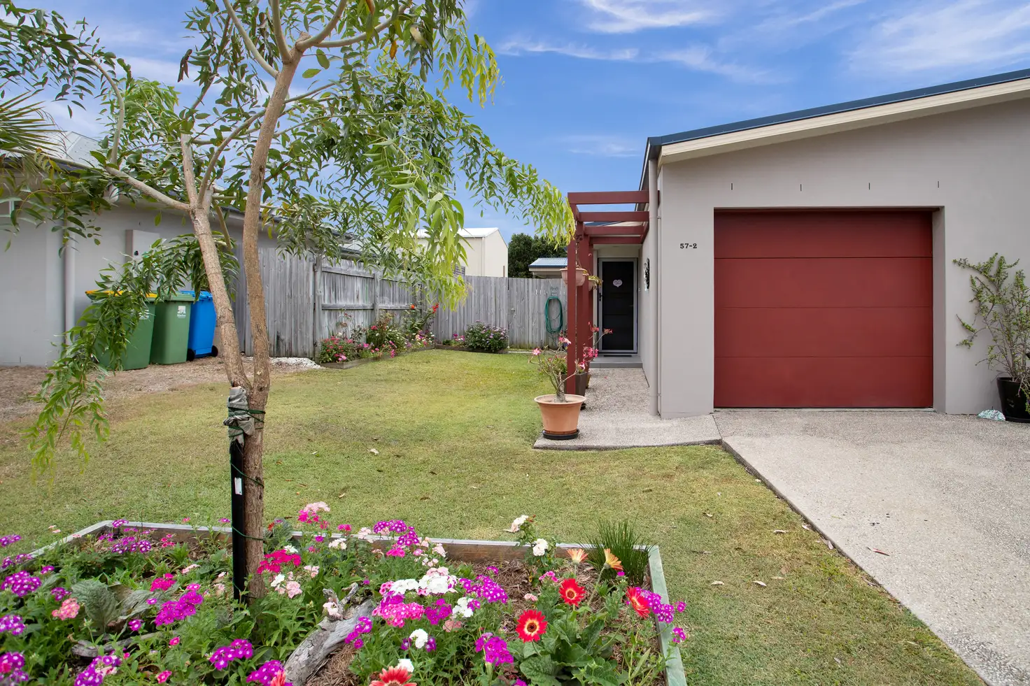 Main view of Homely unit listing, 2/57 Phoenix Crescent, Rural View QLD 4740