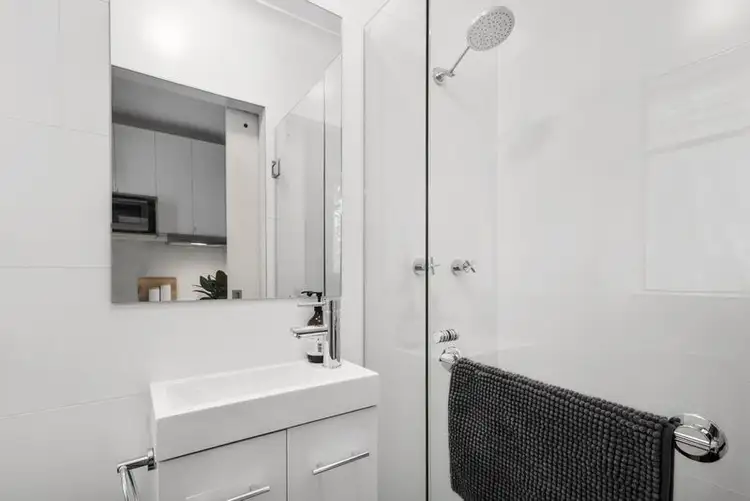 Fourth view of Homely studio listing, 11/7 St Neots Avenue, Potts Point NSW 2011