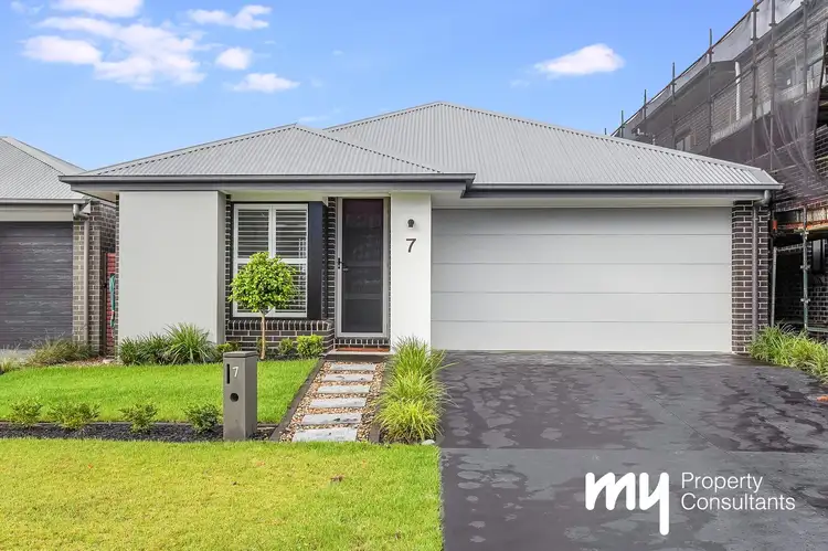 7 Reid Close, Catherine Field NSW 2557